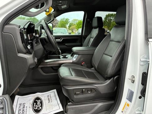 Used 2024 Chevrolet Silverado 2500 LTZ w/ LTZ Plus Package AWD/4WD image 15