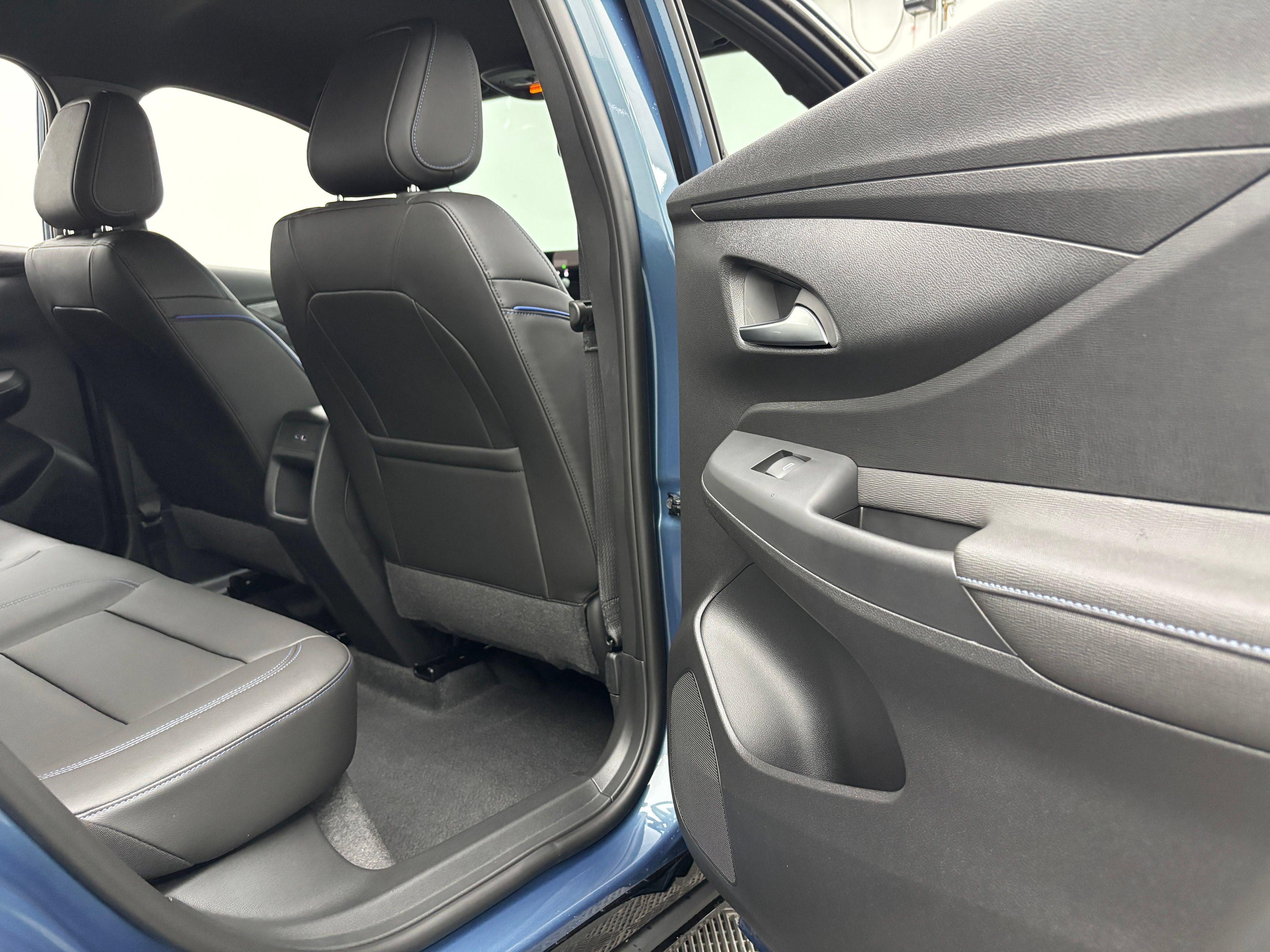New 2026 Buick Envista Sport Touring w/ Convenience I Package FWD image 31