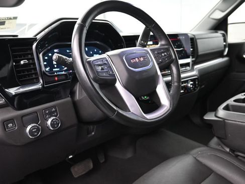 Used 2025 GMC Sierra 1500 SLT RWD image 11