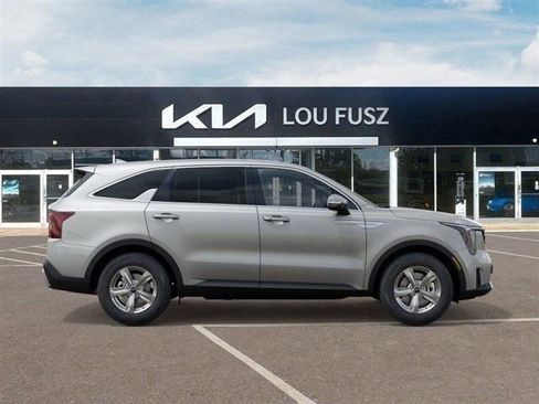 New 2026 Kia Sorento LX FWD image 7