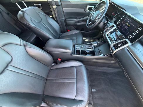 Certified 2021 Kia Sorento S FWD image 10