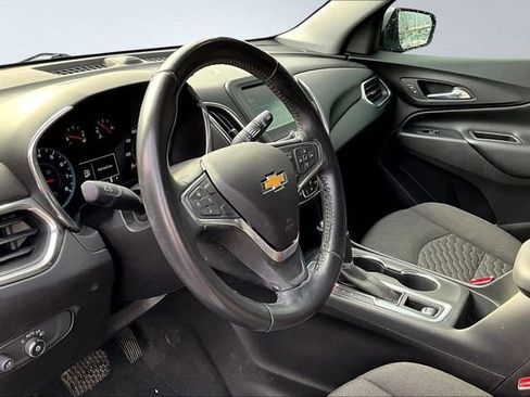 Used 2018 Chevrolet Equinox LT image 16