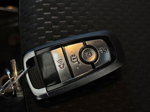 Used 2025 Ford Escape ST-Line image 28