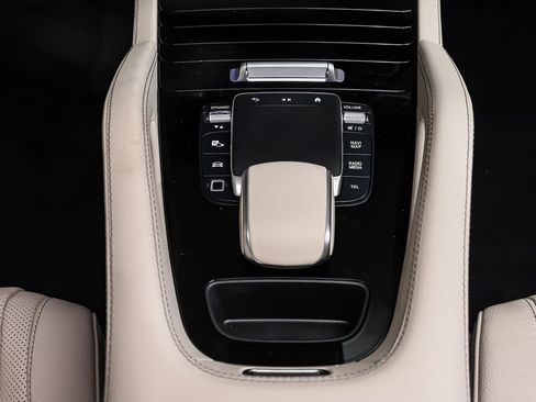 New 2026 Mercedes-Benz GLE 450 4MATIC Coupe image 17