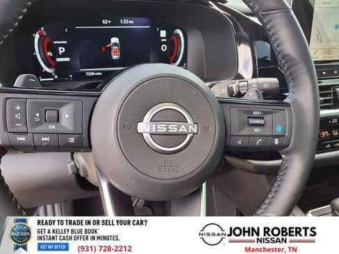 Certified 2025 Nissan Pathfinder Platinum w/ Cargo Package FWD image 23