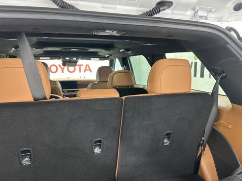 Used 2026 Hyundai Palisade Calligraphy AWD/4WD image 17