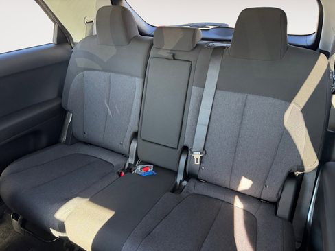 New 2025 Hyundai Ioniq 5 SE image 13