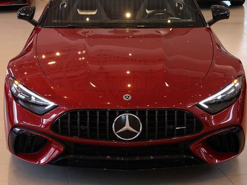 Used 2022 Mercedes-Benz SL 63 AMG 4MATIC image 12
