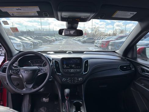 Used 2023 Chevrolet Equinox RS image 28