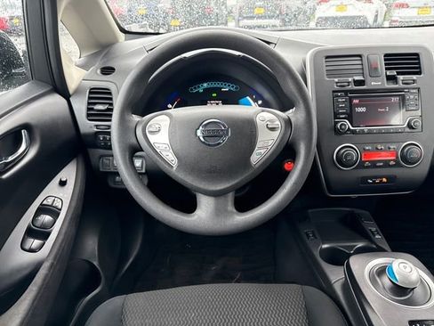 Used 2017 Nissan Leaf S image 17