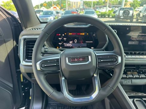 New 2025 GMC Canyon Elevation w/ Convenience Package image 15