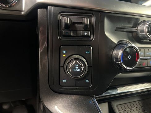 Certified 2023 Ford F150 Lariat w/ Equipment Group 502A High image 19