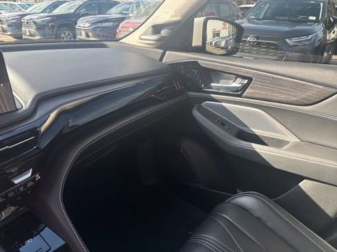 Used 2025 Acura MDX w/ Advance Package image 31