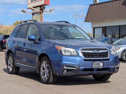 Used 2017 Subaru Forester 2.5i Touring AWD/4WD image 5