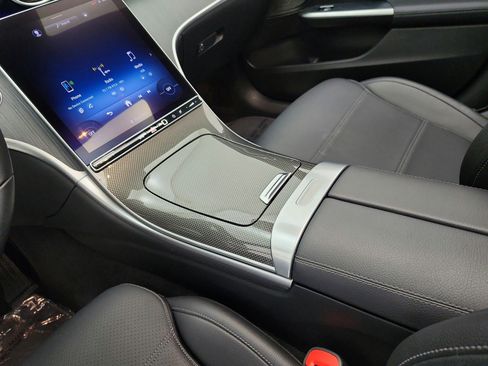 Used 2022 Mercedes-Benz C 300 Sedan image 15