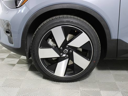 Used 2023 Volvo C40 P8 Recharge Ultimate AWD/4WD image 4
