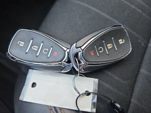 Used 2019 Chevrolet Trax LT w/ LT Convenience Package FWD image 45
