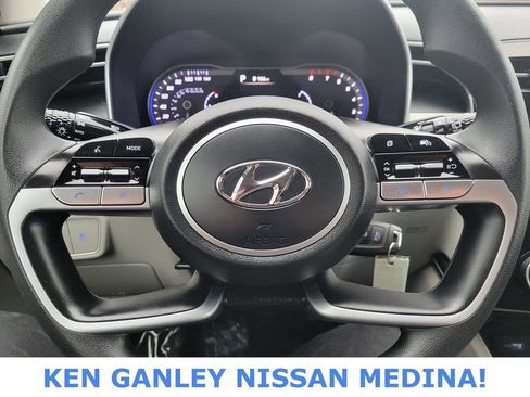 Used 2024 Hyundai Tucson SE image 29