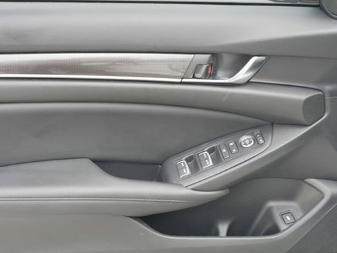 Used 2022 Honda Accord Sport image 18