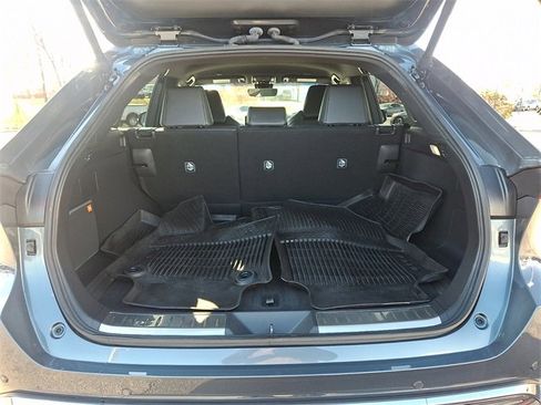 Certified 2024 Toyota Venza Limited image 32