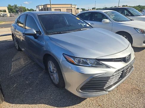 Used 2023 Toyota Camry LE FWD image 2