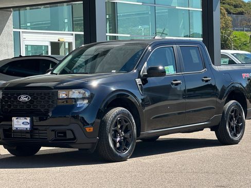 New 2025 Ford Maverick XLT w/ XLT Luxury Package image 7