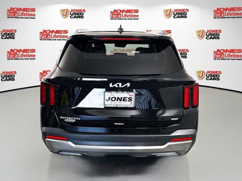 Used 2025 Kia Sorento S w/ Panoramic Sunroof Package AWD/4WD image 16