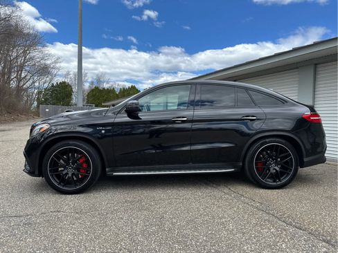 Used 2019 Mercedes-Benz GLE 63 AMG S image 3