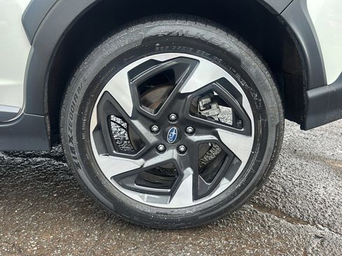 Used 2024 Subaru Crosstrek 2.5i Limited image 38