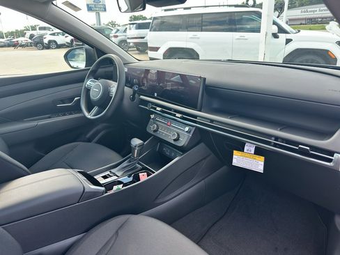 New 2026 Hyundai Tucson SE FWD image 27