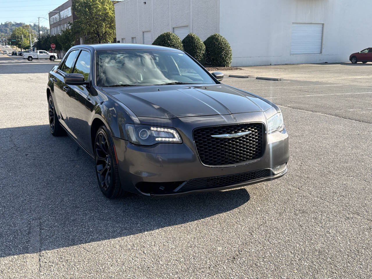 Used 2019 Chrysler 300 S RWD image 4