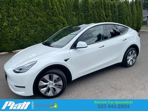 Used 2023 Tesla Model Y Long Range AWD/4WD image 4