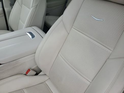 Certified 2024 Cadillac Escalade Premium Luxury Platinum image 27