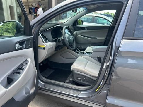 Used 2016 Hyundai Tucson SE w/ Option Group 02 FWD image 10