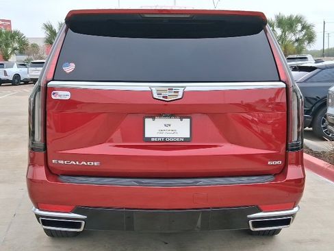 Used 2022 Cadillac Escalade Premium Luxury w/ Performance Package image 5