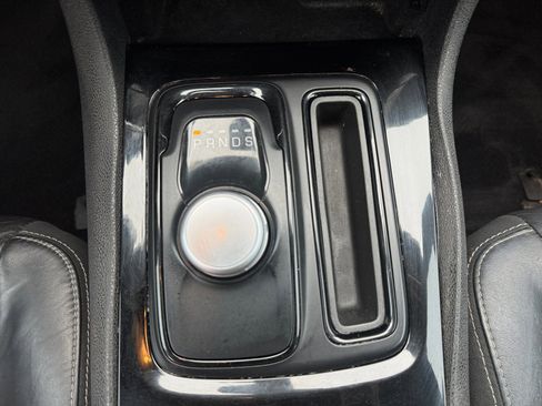 Used 2018 Chrysler 300 S w/ 300S Premium Group image 22