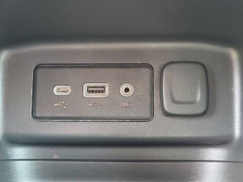 Used 2020 Chevrolet Equinox LS w/ LS Convenience Package FWD image 27