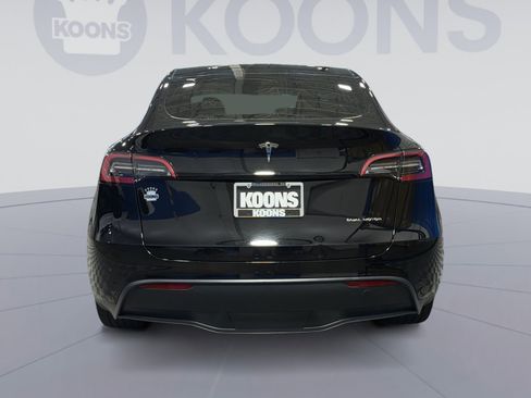 Used 2024 Tesla Model Y Long Range AWD/4WD image 5