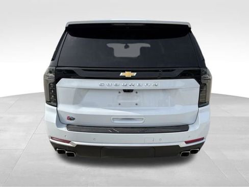 Certified 2026 Chevrolet Suburban High Country AWD/4WD image 4