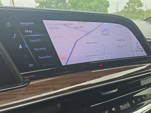 Certified 2023 Cadillac Escalade ESV Sport Platinum image 24