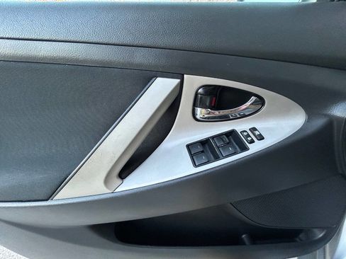 Used 2011 Toyota Camry SE w/ SE Extra-Value Pkg #1 image 26