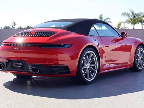 Certified 2022 Porsche 911 Carrera image 9