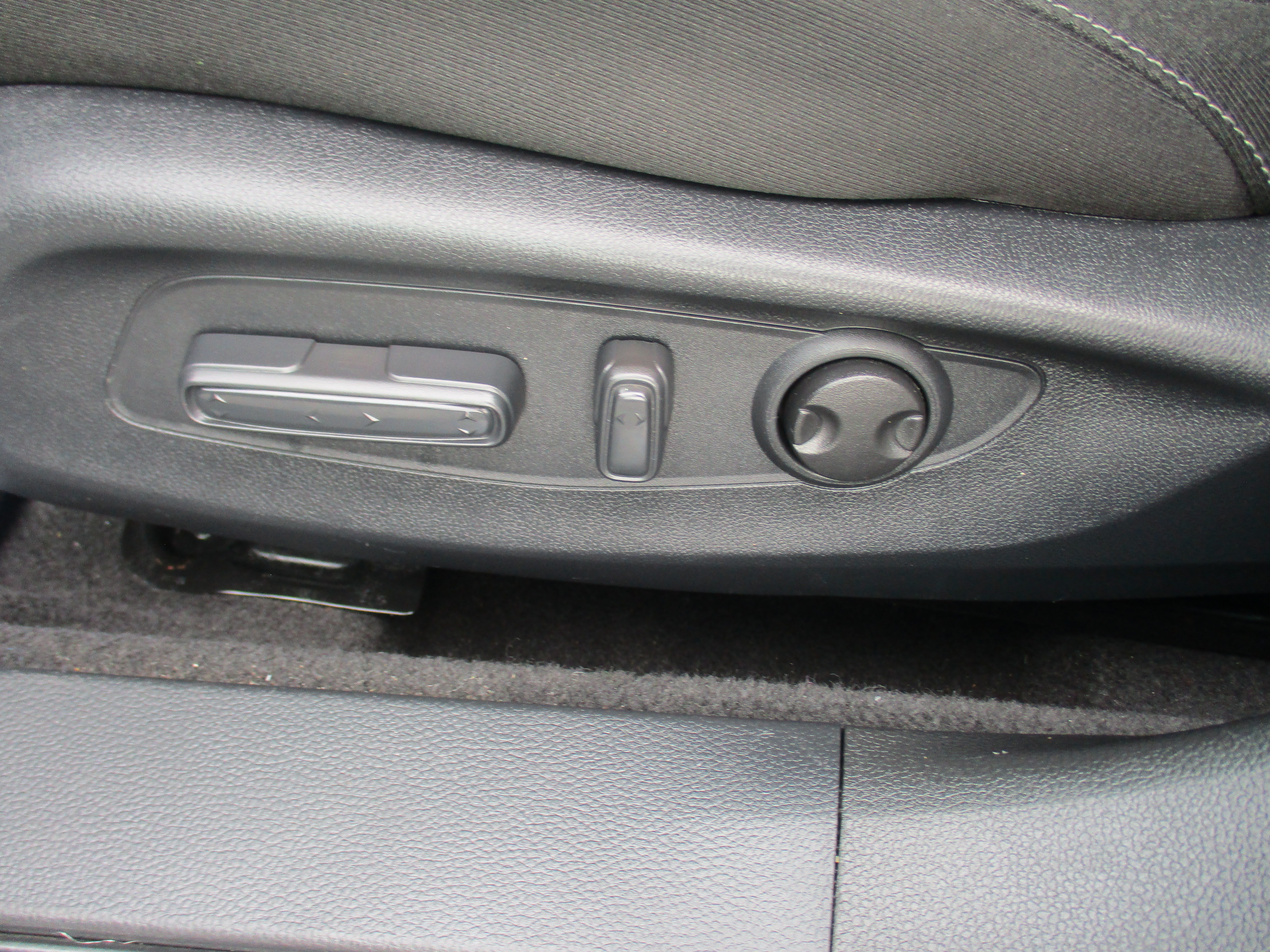 Certified 2025 Honda Accord SE image 15