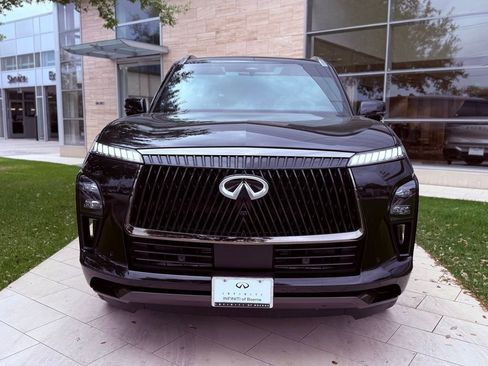 Used 2025 INFINITI QX80 Autograph image 3