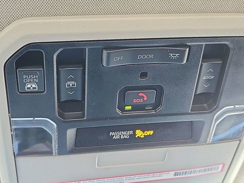 Used 2023 Toyota Tundra Limited image 18