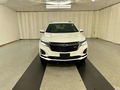 Used 2022 Chevrolet Equinox RS w/ RS Leather Package image 3