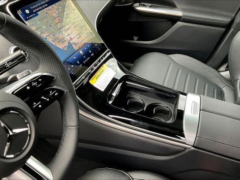 New 2026 Mercedes-Benz GLC 300 4MATIC image 8