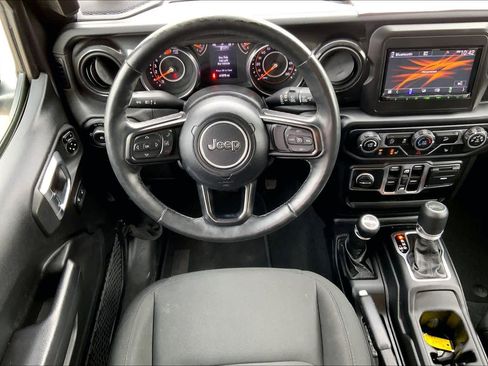 Used 2020 Jeep Wrangler Unlimited Sport image 5