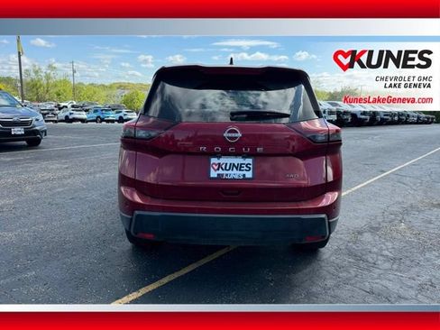Used 2025 Nissan Rogue SV AWD/4WD image 7