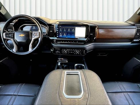 Used 2022 Chevrolet Silverado 1500 High Country AWD/4WD image 8